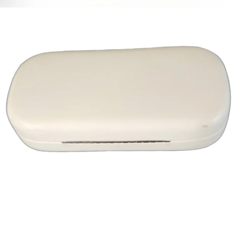 Marc Jacobs Sunglass Case and Cleaning Cloth